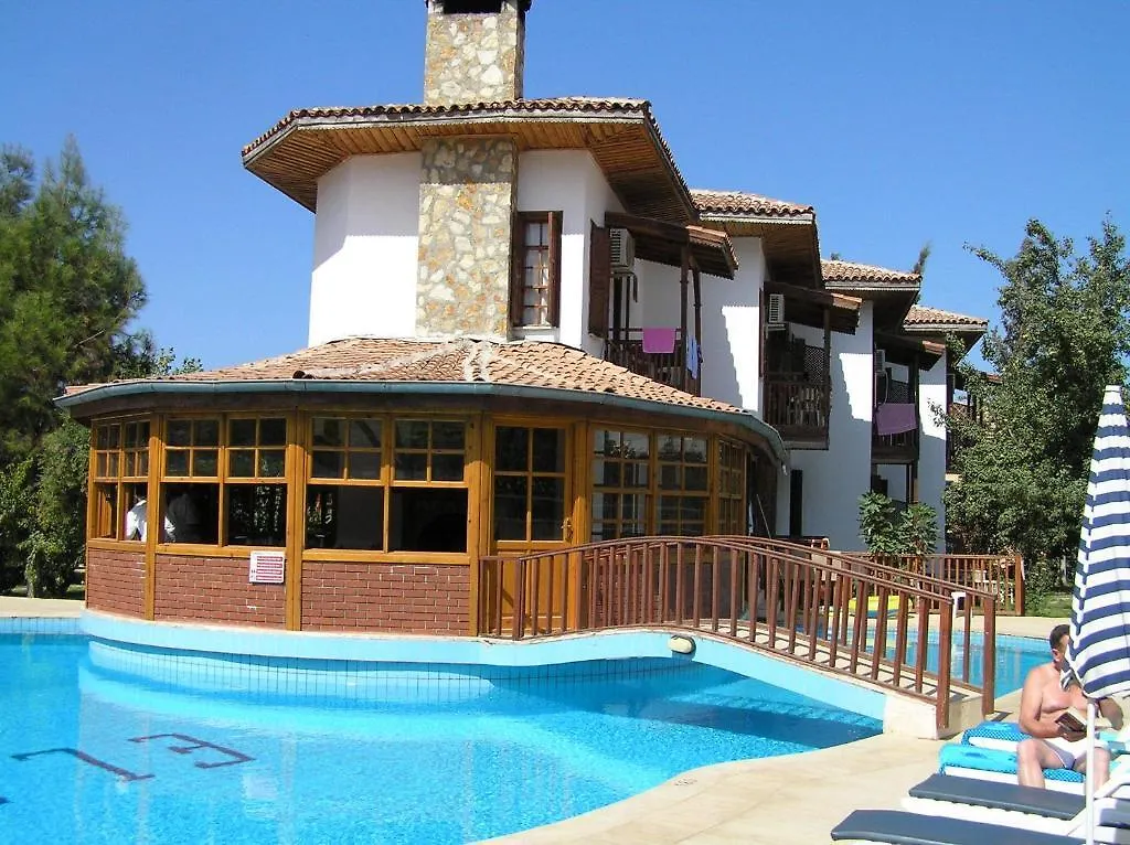 Elze Hotel Олудениз